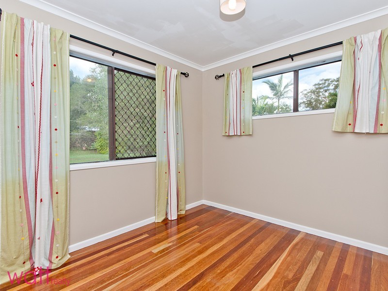 12 Wandearah Crescent, Ferny Hills QLD 4055