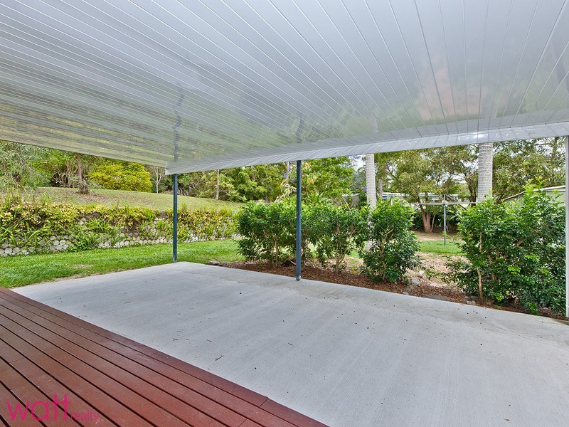 12 Wandearah Crescent, Ferny Hills QLD 4055