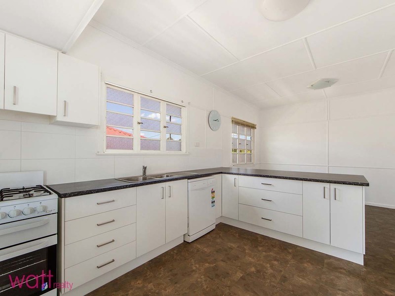 6 Kirby Road, Aspley QLD 4034