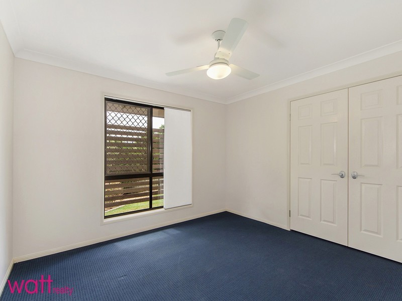 12 Sundoes Court, Kallangur QLD 4503