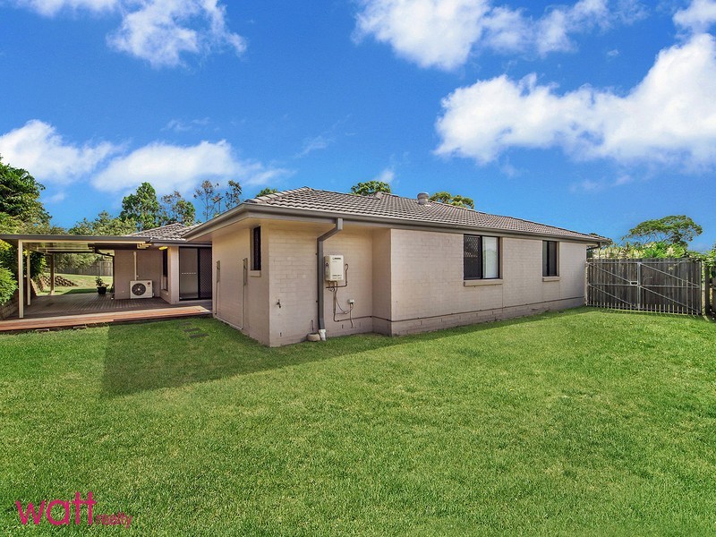 12 Sundoes Court, Kallangur QLD 4503
