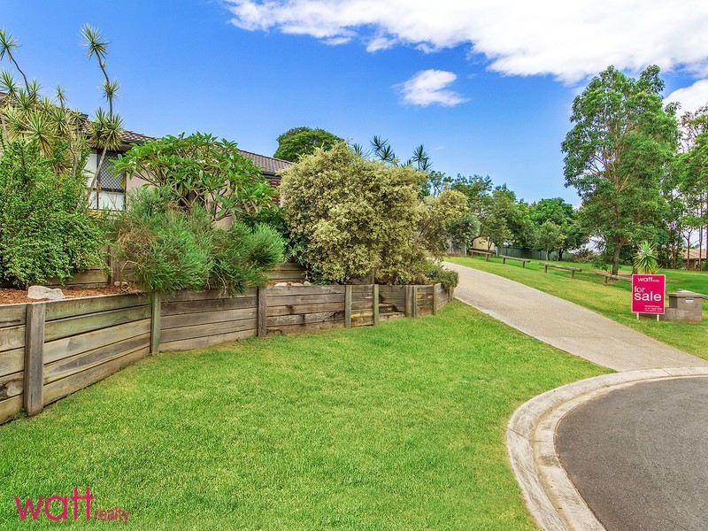 12 Sundoes Court, Kallangur QLD 4503