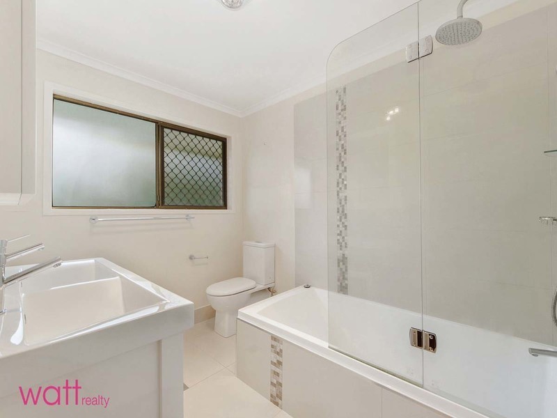 19 Barbour Road, Bracken Ridge QLD 4017