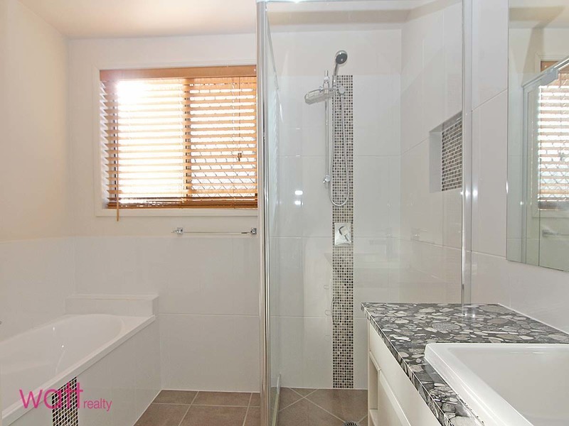 4 Charlie Close, Warner QLD 4500