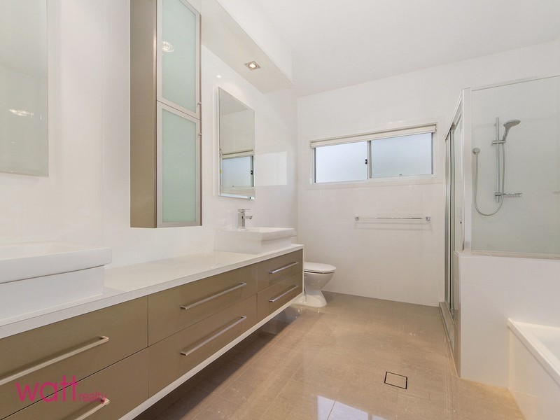 Wavell Heights QLD 4012