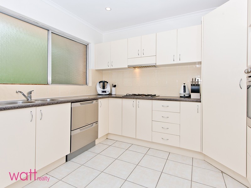 8/21 London Road, Clayfield QLD 4011