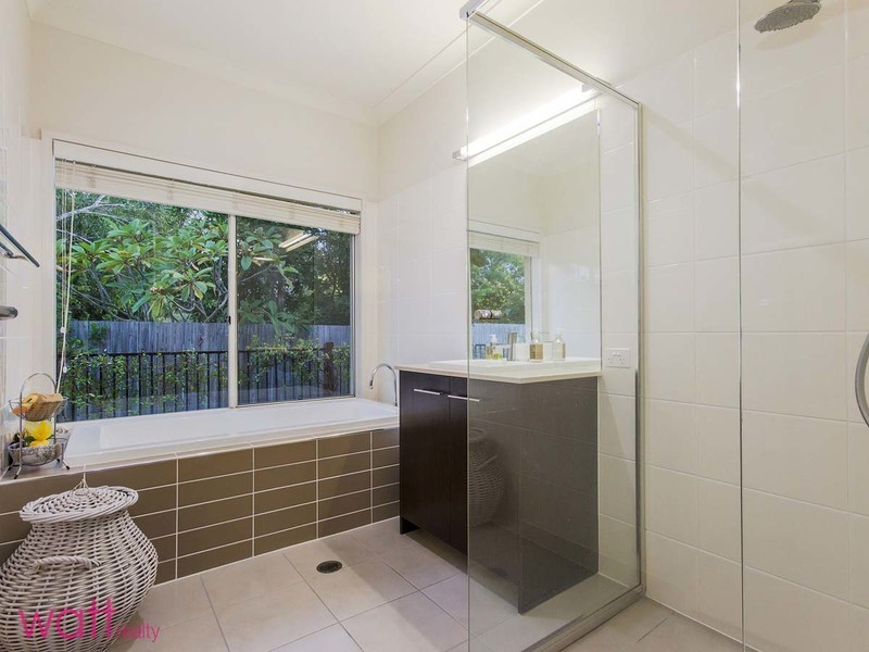 86 Cowie Road, Carseldine QLD 4034