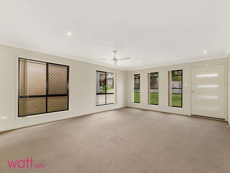 12 Gabrielle Court, Kallangur QLD 4503