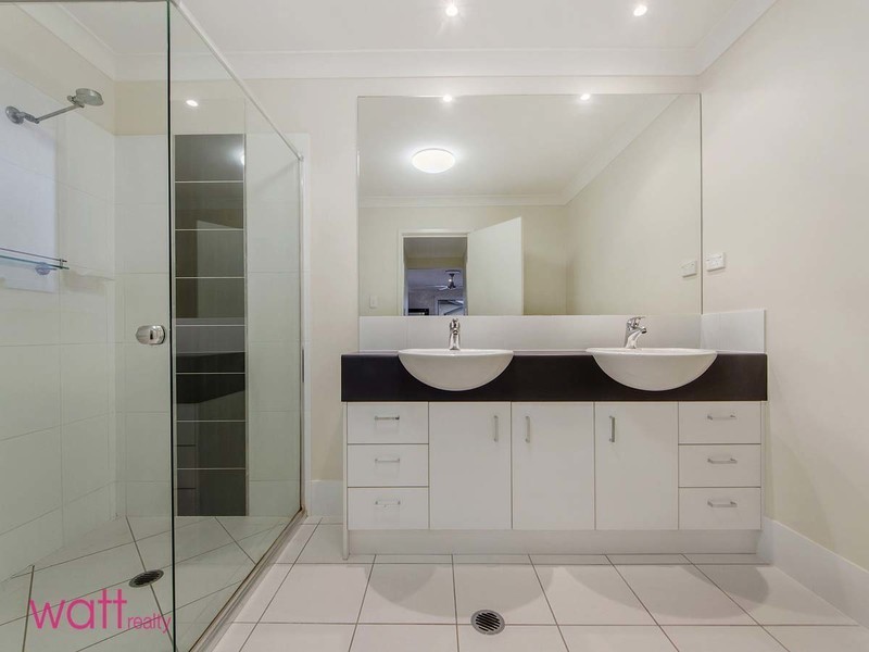 40 Petrie Crescent, Aspley QLD 4034