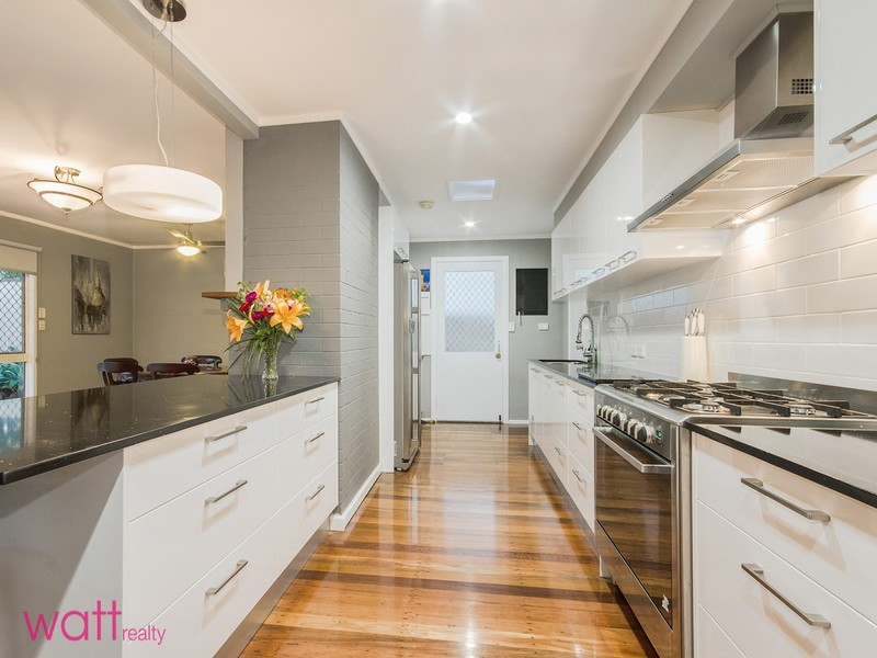 18 Strathdale Street, Aspley QLD 4034