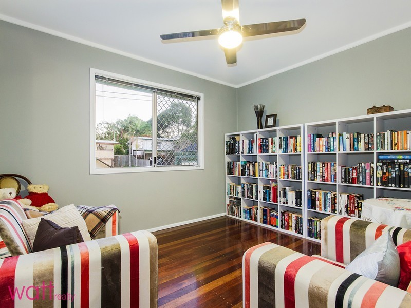 18 Strathdale Street, Aspley QLD 4034