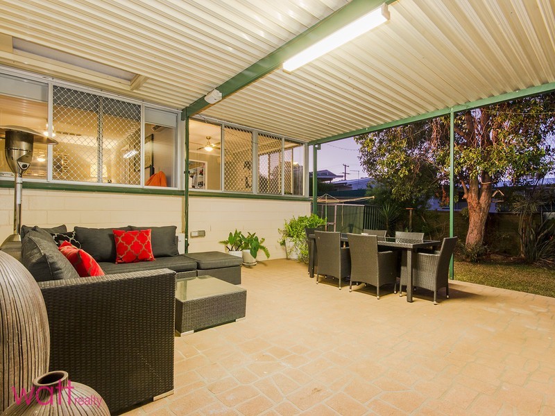 18 Strathdale Street, Aspley QLD 4034