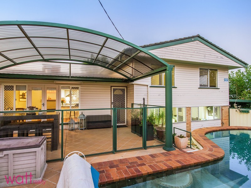 18 Strathdale Street, Aspley QLD 4034