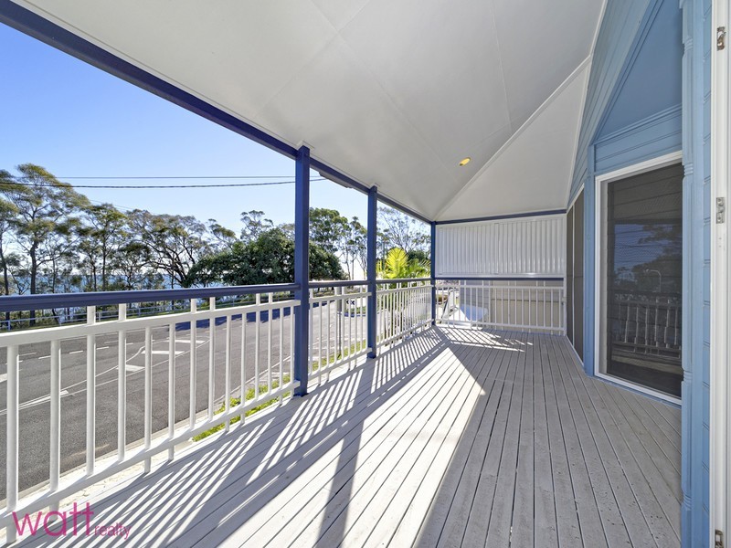10 Signal Row, Shorncliffe QLD 4017