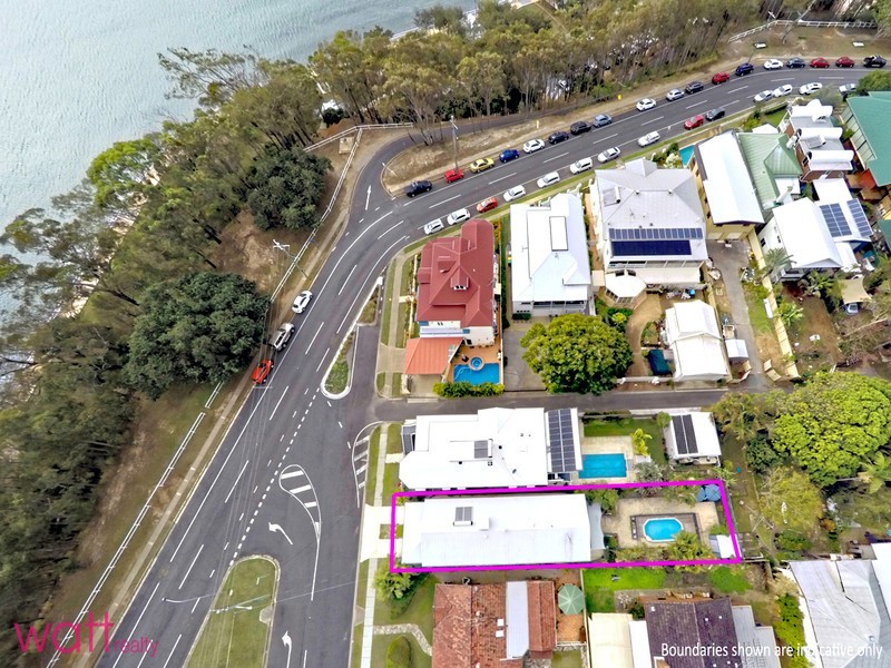 10 Signal Row, Shorncliffe QLD 4017