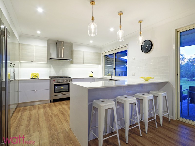 14 Parakeet Court, Warner QLD 4500