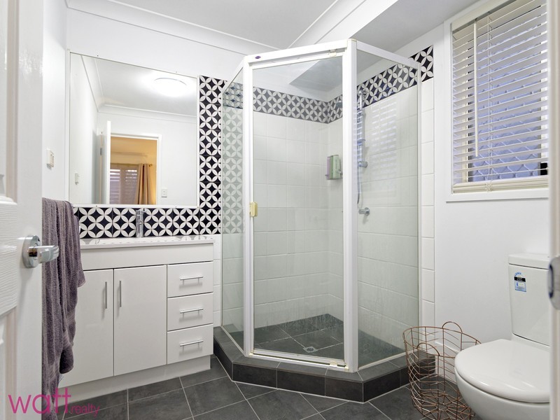 14 Parakeet Court, Warner QLD 4500