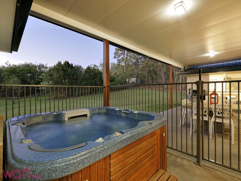 14 Parakeet Court, Warner QLD 4500