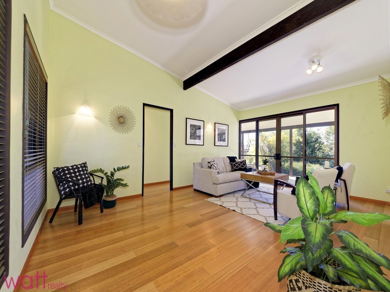 8 Dimboola Street, Bridgeman Downs QLD 4035