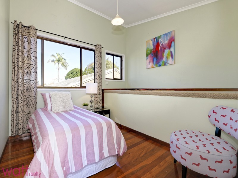 8 Dimboola Street, Bridgeman Downs QLD 4035