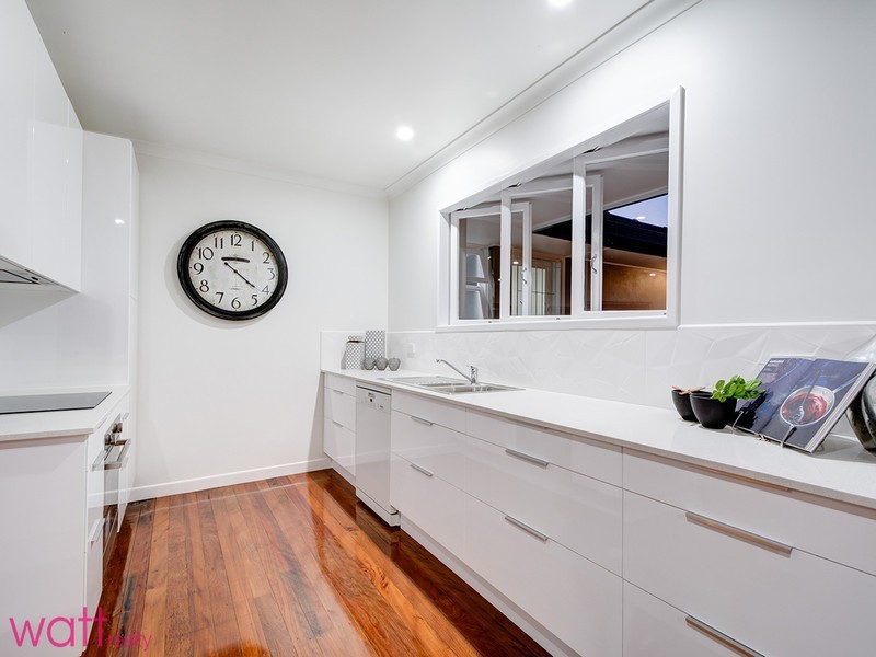 18 Chartwell Street, Aspley QLD 4034