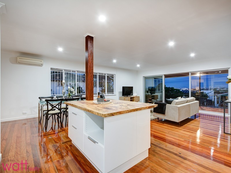 18 Chartwell Street, Aspley QLD 4034