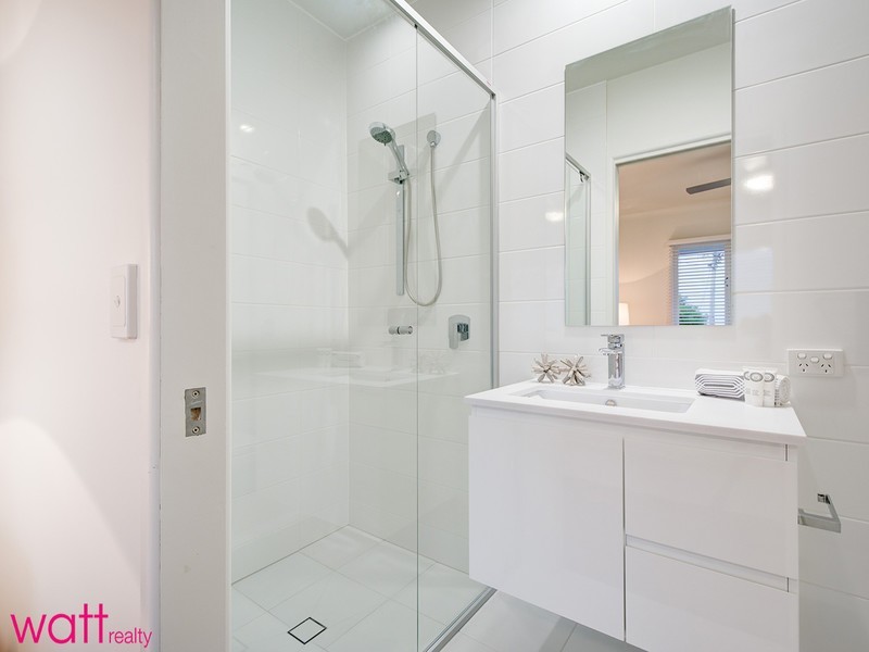 18 Chartwell Street, Aspley QLD 4034