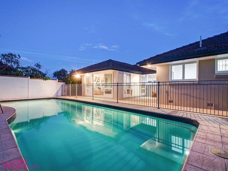 18 Chartwell Street, Aspley QLD 4034