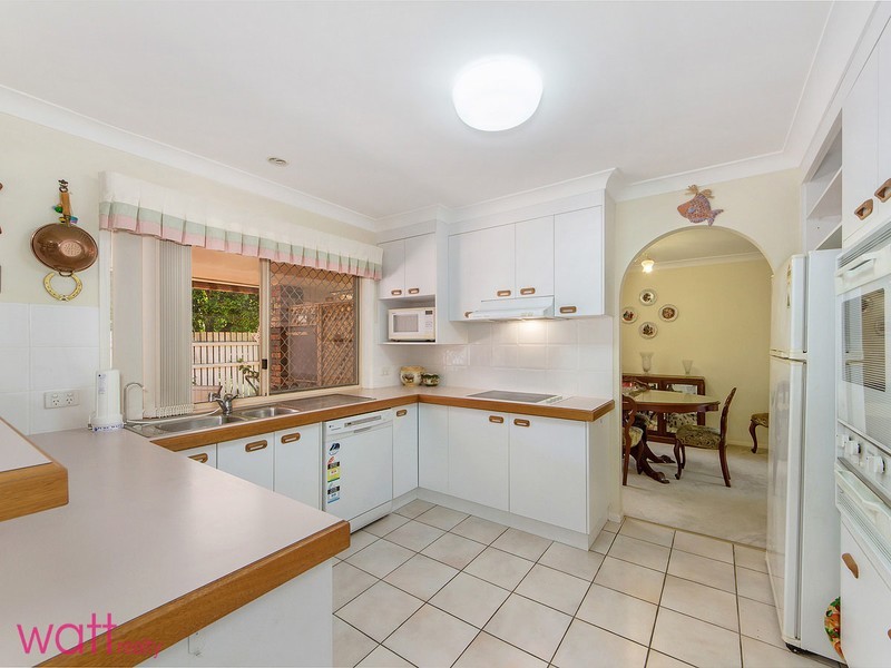 33 Bangalow Street, Bridgeman Downs QLD 4035