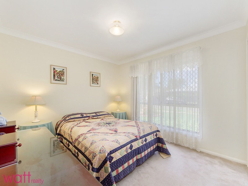 33 Bangalow Street, Bridgeman Downs QLD 4035