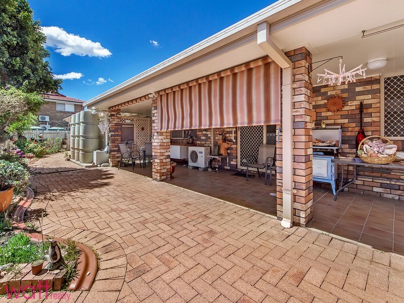 33 Bangalow Street, Bridgeman Downs QLD 4035