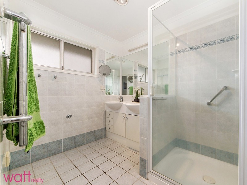 16 Beira Street, Aspley QLD 4034