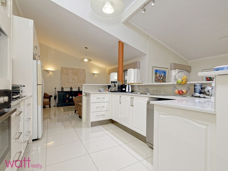 12 Prasada Court, Eatons Hill QLD 4037