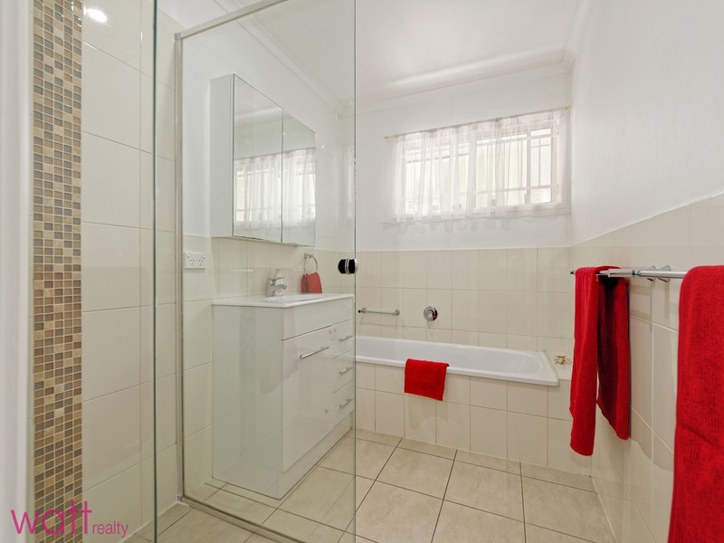 11 Zephyr Street, Aspley QLD 4034