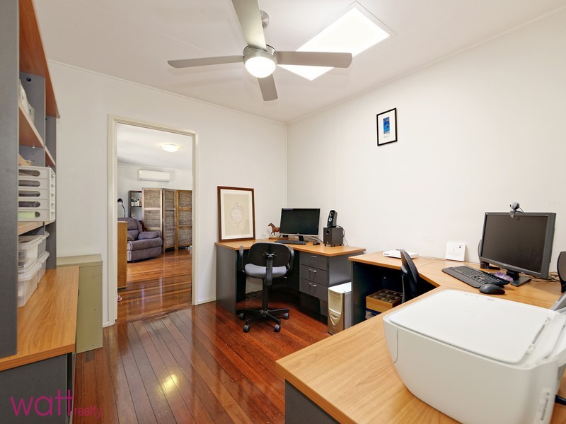 11 Zephyr Street, Aspley QLD 4034