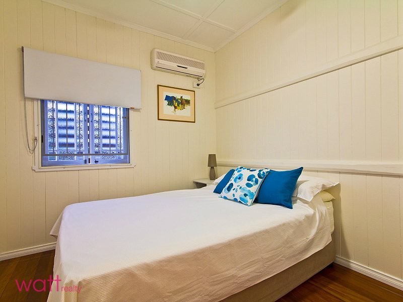 Wavell Heights QLD 4012