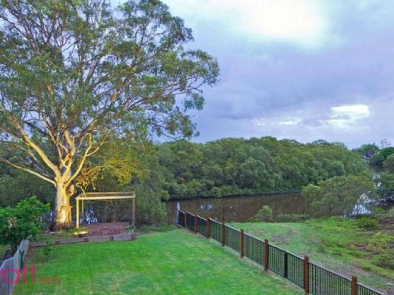 Nudgee Beach QLD 4014