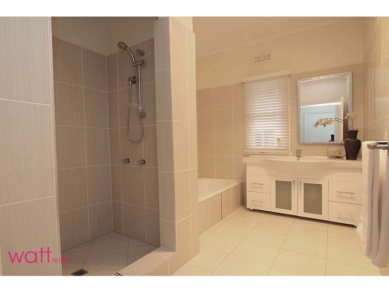 Wavell Heights QLD 4012