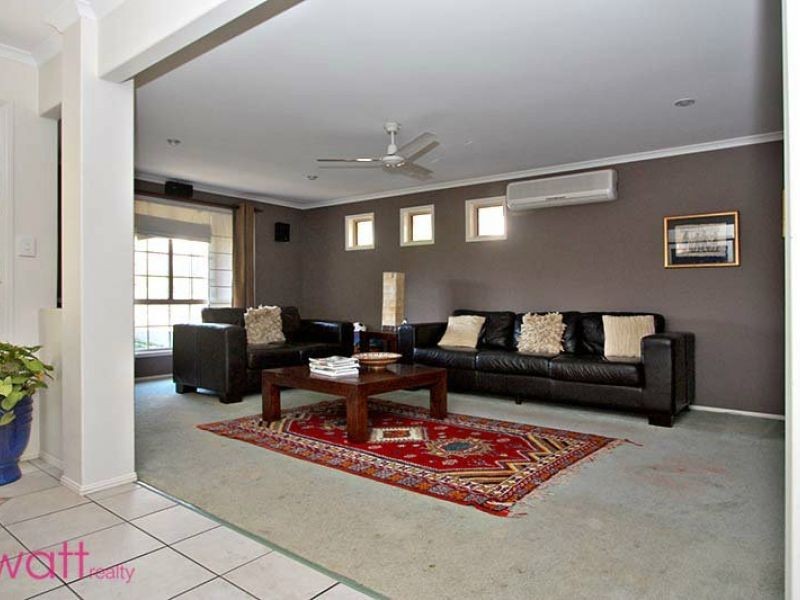 Everton Hills QLD 4053