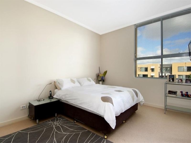 305/4 The Piazza – Santorini, Wentworth Point NSW 2127