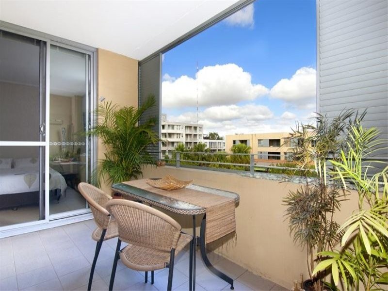 305/4 The Piazza – Santorini, Wentworth Point NSW 2127