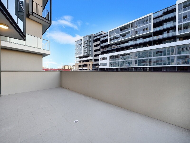 302/1 Footbridge Boulevard, Wentworth Point NSW 2127