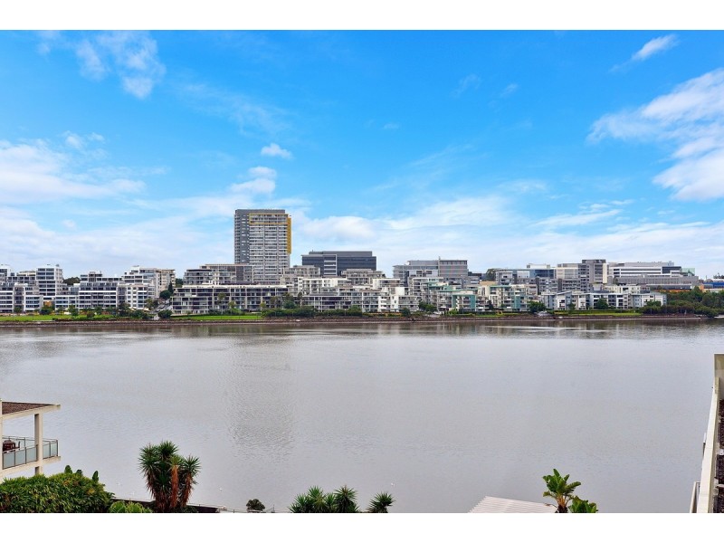 617/16 Marine Parade, Wentworth Point NSW 2127