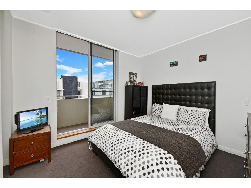 617/16 Marine Parade, Wentworth Point NSW 2127