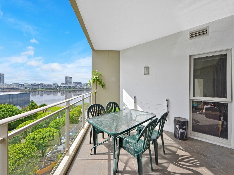 541/30 Baywater Drive, Wentworth Point NSW 2127