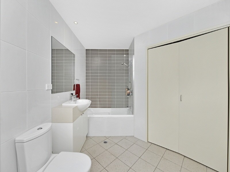 541/30 Baywater Drive, Wentworth Point NSW 2127