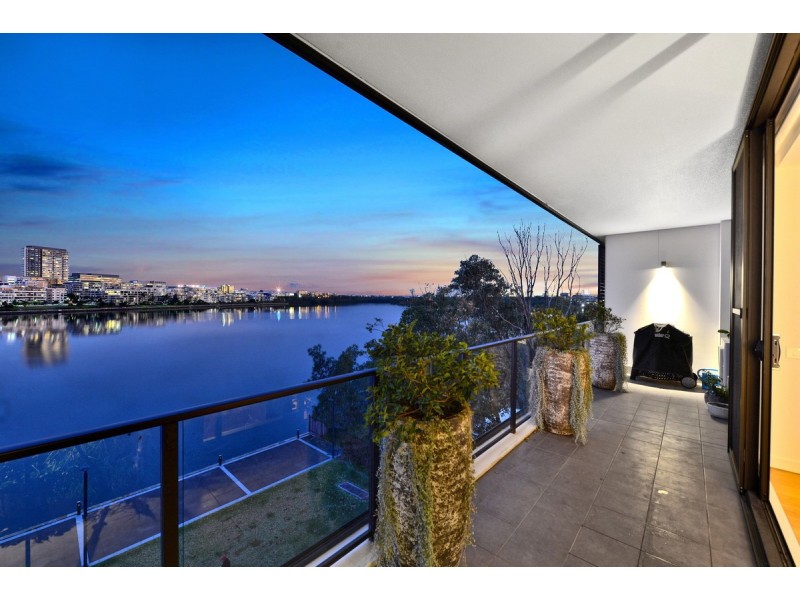 C408/21 Verona Drive, Wentworth Point NSW 2127