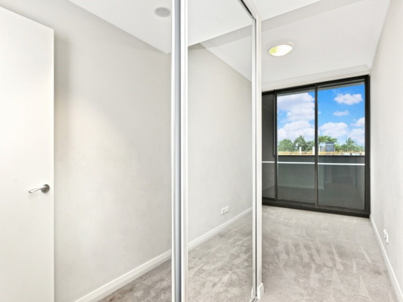 302/7 Waterways, Wentworth Point NSW 2127