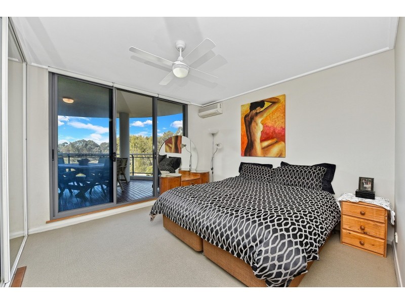 73/29 Bennelong Parkway, Wentworth Point NSW 2127