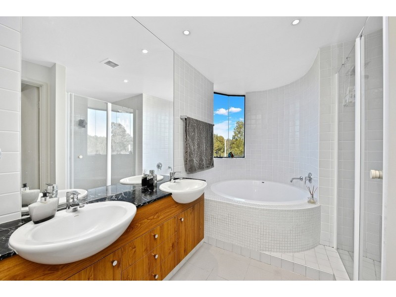 73/29 Bennelong Parkway, Wentworth Point NSW 2127